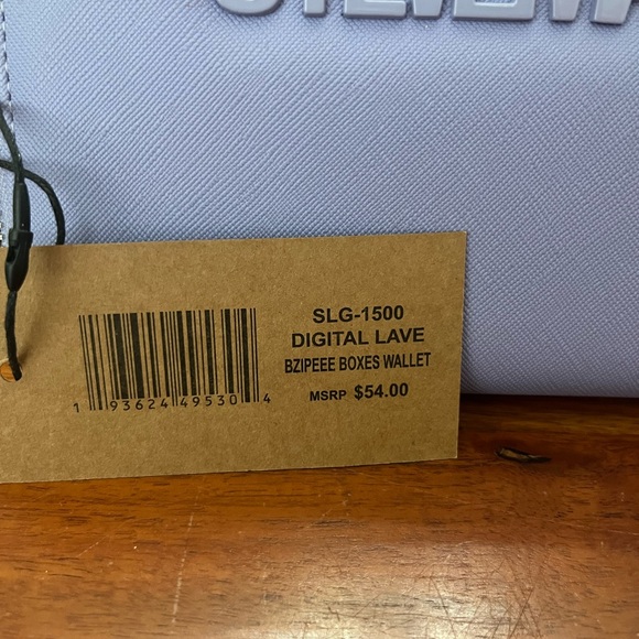 NWT Steve Madden Wallet - Picture 2 of 3